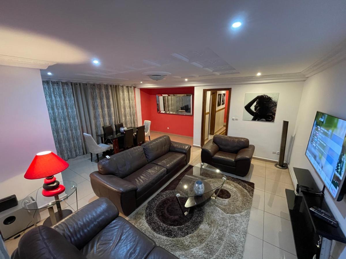 Homestay Appartement 2 Chambres Yaoundé Eksteriør billede