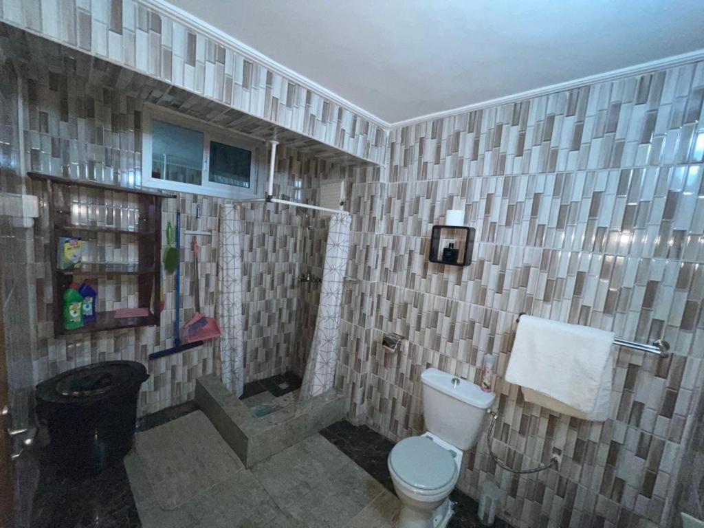 Homestay Appartement 2 Chambres Yaoundé Eksteriør billede